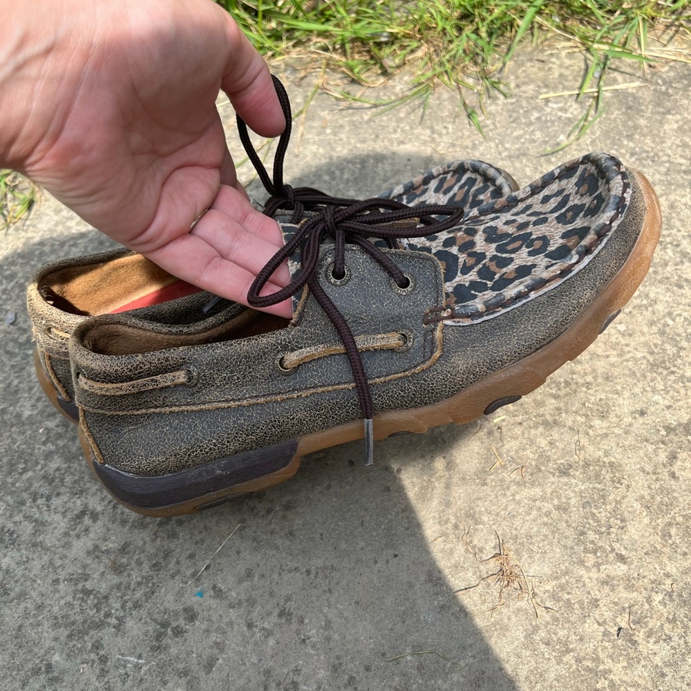 Very lightly worn Moccasins